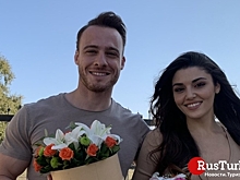 Керем Бюрсин и Ханде Эрчел: их заставили расстаться