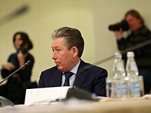 Песков отказался комментировать смерть председателя совета директоров "Лукойла"