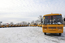 В города и районы Красноярского края отправили школьные автобусы и внедорожники для больниц