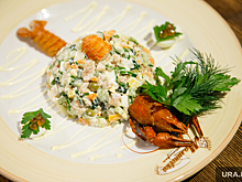 Свердловские VIP рассказали о любимых блюдах на Новый год. «Жареный гусь и самогон»