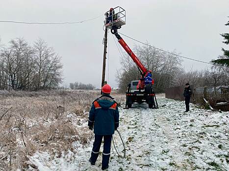 В Курской области восстановили нарушенное из-за непогоды электроснабжение