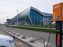 В аэропорту Симферополя заработали станции зарядки электромобилей