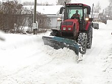 В Кирове грунтовые дороги чистят в круглосуточном режиме