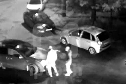 В Казани пятеро мужчин избили двух водителей, потому что не поделили дорогу