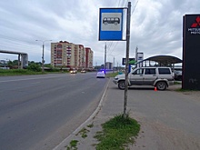 Начинающий водитель сбил двух женщин на автобусной остановке в Архангельске