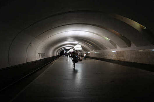 Самую асимметричную станцию московского метро открыли 30 лет назад