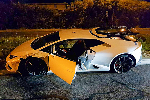 Водитель Lamborghini Huracan разбил суперкар в полицейской погоне на 200 км/ч