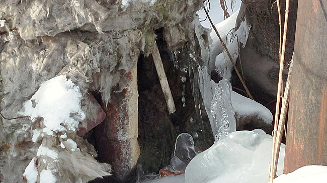 Ледяное нечто может в любой момент рухнуть на кузбассовцев