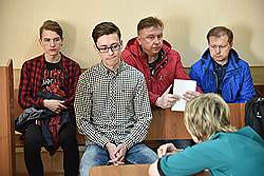 Бывший радикал перевоспитался в парикмахеры