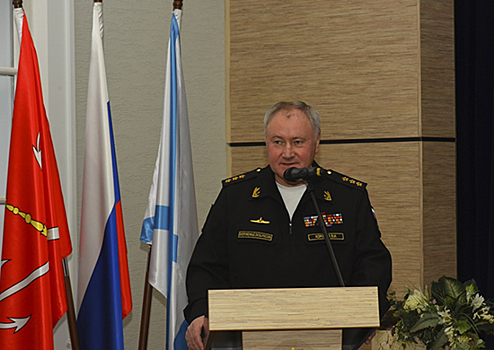 Главнокомандующий ВМФ России поздравил экипажи кораблей и судов ВМФ с Днем России