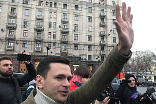 Мединский: за майку "Свободу режиссеру" от профессии не отлучат