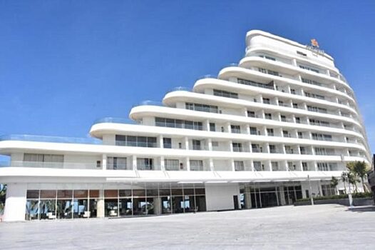 Новый отель на Фукуоке рискует остаться без двух этажей