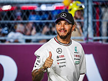 Стало известно, кто станет менеджером Льюиса Хэмилтона в Ferrari