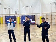 Известные российские спортсмены провели зарядку для учащихся школы №1409