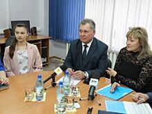 Алтайские учителя рассказали депутату АКЗС о реальном росте зарплат