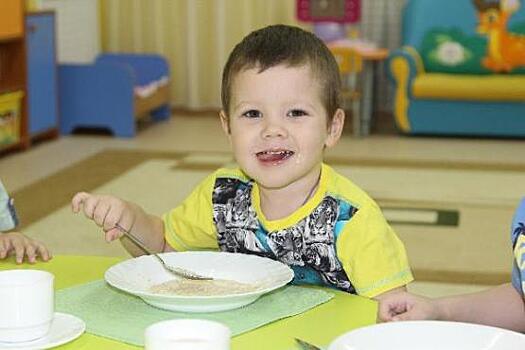В детсадах Надымского района установлен родительский контроль над питанием