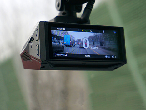 Полноразмерник в компактном корпусе: обзор комбо-устройства Playme HyperForce