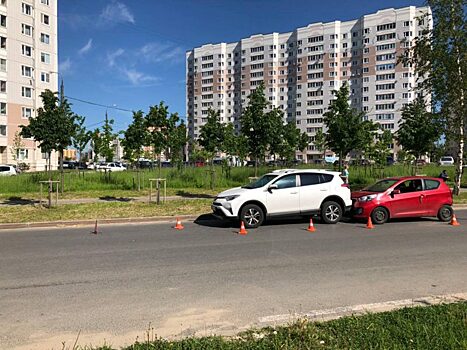 Ford собрал две легковушки на Правобережье