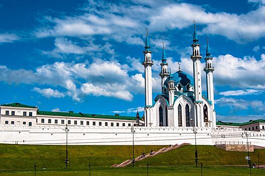 Почему все едут в Казань в мае