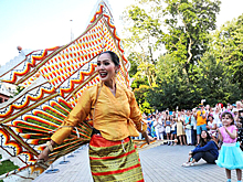 Кухня, танцы и массаж: москвичей пригласили на тайский фестиваль