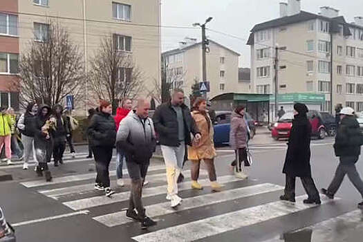 В Крюковщине под Киевом жители перекрыли улицу из-за холода в домах