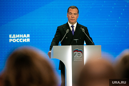 Медведев: любая атака на Крым приведет к третьей мировой войне