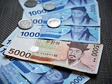 Курс южнокорейской воны упал до рекордно низкой за последние 15 лет отметки