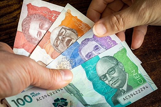 Аналитик Васильев назвал лучшие и худшие мировые валюты 2023 года