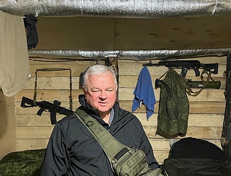 Депутат из Новосибирска Иванинский показал, как живут бойцы в зоне СВО