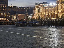 Пешая тренировка с экипажами боевых машин завершилась на Красной площади