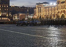 Пешая тренировка с экипажами боевых машин завершилась на Красной площади