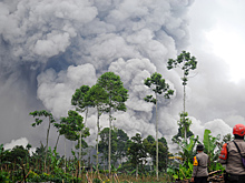 Извержение вулкана началось в популярной курортной стране