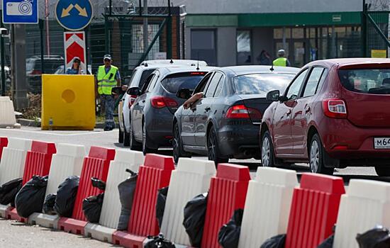 Очередь на подходах к Крымскому мосту ликвидировали