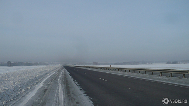 ГИБДД сообщила о восстановлении движения на трассе в Кузбассе после смертельного ДТП с грузовым автомобилем