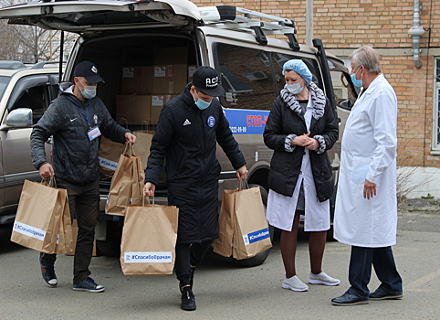 Единороссы собрали миллионы рублей, чтобы помочь медикам