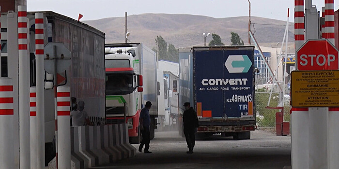 Кыргызстан намерен ужесточить проверки на границах в рамках борьбы с COVID-19