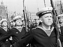 Почему тельняшки популярны только в России