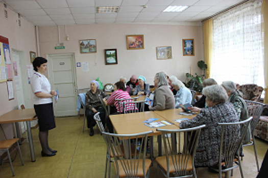 В Республике Марий Эл полицейские рассказали людям старшего поколения, как не стать жертвой мошенников