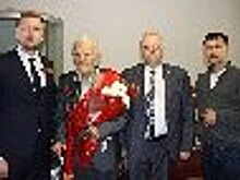 Участнику Великой Отечественной войны, ветерану УФСИН России по Алтайскому краю Петру Щербакову присвоили звание «Почетный гражданин города Бийска»