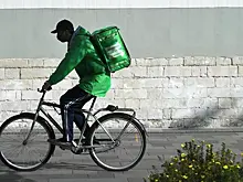 Депутат предложил создать черный список курьеров-нарушителей ПДД