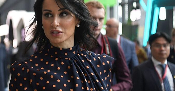 Наши и зарубежные знаменитости в одинаковых нарядах