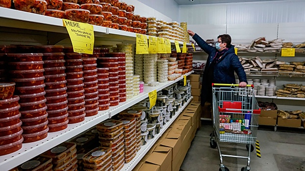 СМИ: из-за роста цен упаковки продуктов в России стали меньше