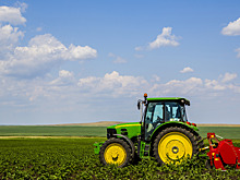В Орловской области станет больше женщин-трактористок
