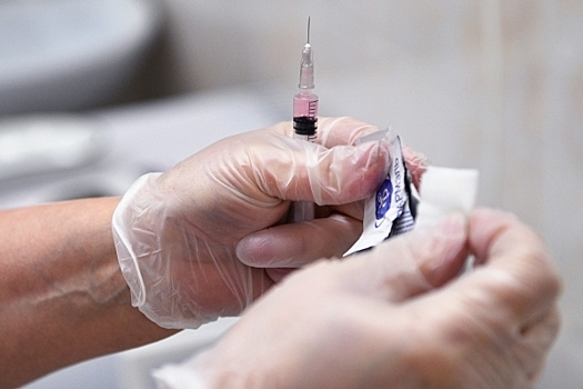 «Горжусь за Россию!» Врач о полученной вакцине от коронавируса