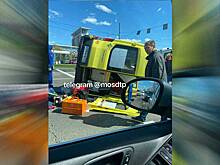 На Новоясеневском проспекте и Тарусской улице ограничено движение из-за ДТП