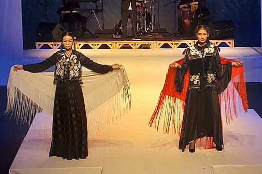 Кыргызские модельеры представили уникальную коллекцию, которую создавали 20 лет