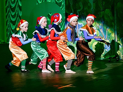 Театральная студия открылась в детском центре «Лаврушенька»
