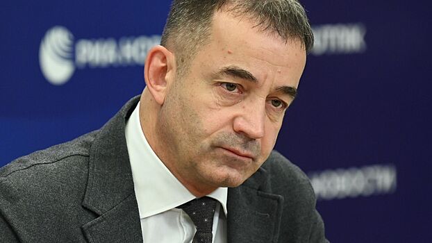 Ремейки советского кино Певцов сравнил с «тележвачкой»