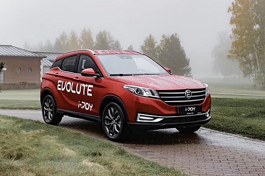 Итоги 2022 года: авторынок РФ падает, показатели электромобилей растут