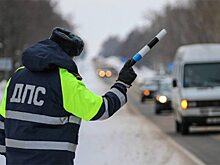 Сотрудник ДПС сопроводил саратовчанку до роддома 8 марта с «мигалками»